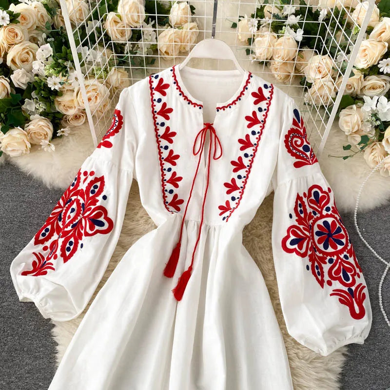 Women Autumn Dresses Bohemian Embroidered Flower O-Neck Lantern Sleeve High Waist Pleated Dress All-match Female Vestidos